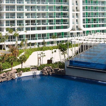 Azure C5 Man-Made Beach Balcony Multiple Units マニラ市 エクステリア 写真